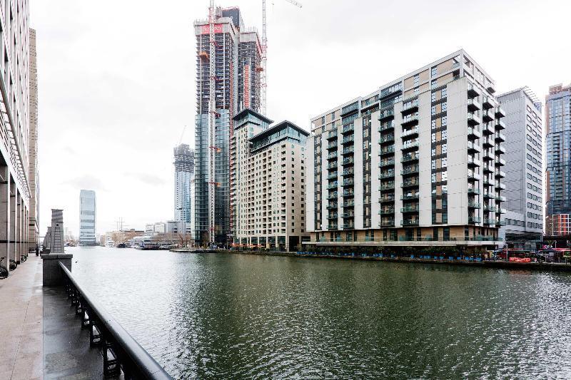 Hotel Oyo 30336 Discovery Dock New 2 Bed 3*