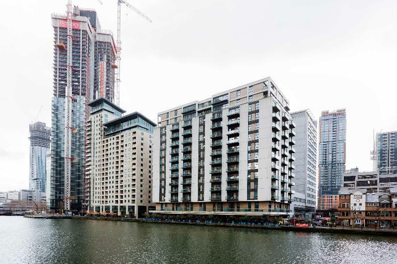 Hotel Oyo 30336 Discovery Dock New 2 Bed 3*