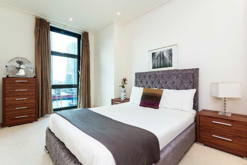 Hotel Oyo 30336 Discovery Dock New 2 Bed 3*